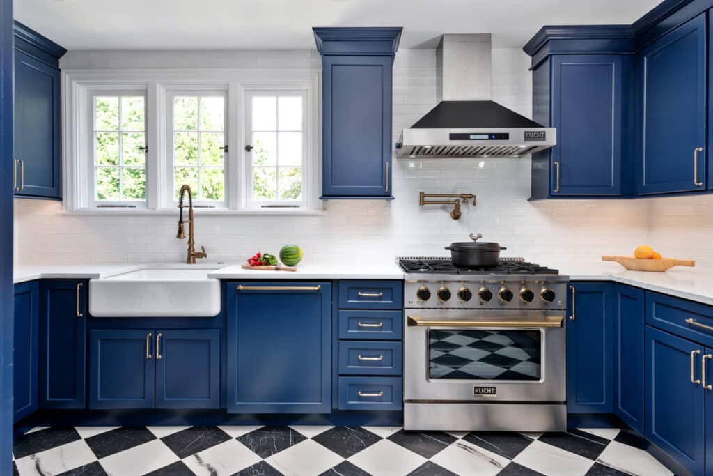 BLUE AND WHITE KITCHEN WITH CHECKERED FLOOR